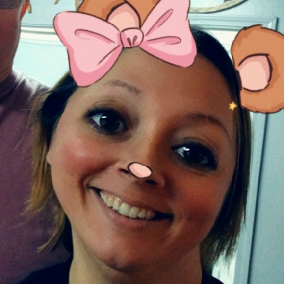 Meet your Posher, Megan - Picture 1 of 1